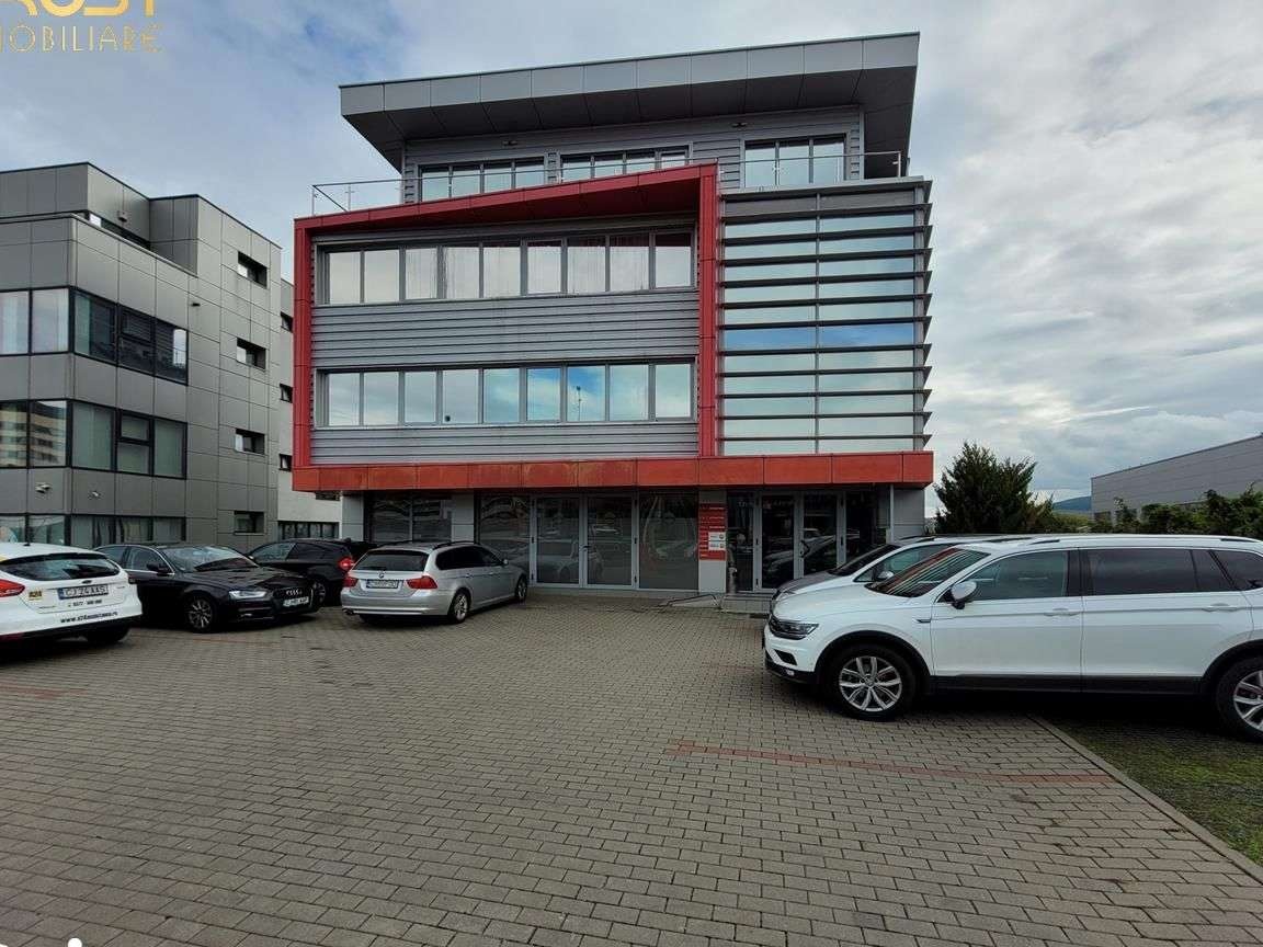 Spatii birouri, demisol\/parter\/etaje, Calea Turzii
