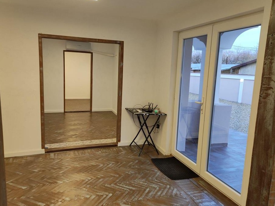 spații comerciale de închiriat ( Joița)