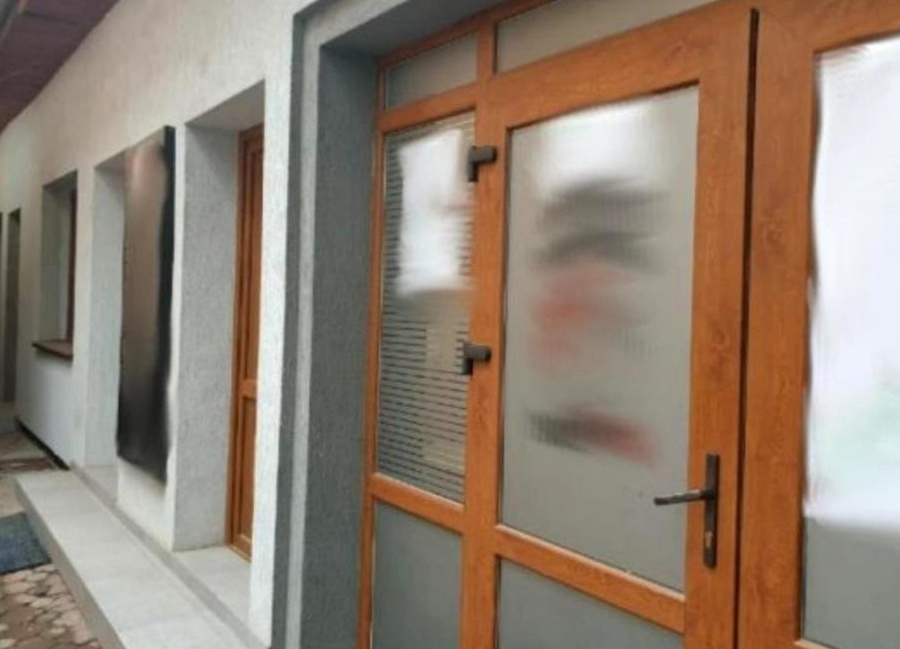 Spatii comerciale,birouri-185 mp-Bistrita,Str.1 Decembrie -finisat