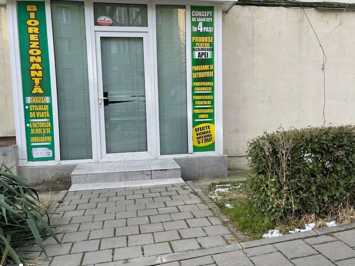 Spatiu 55 mp. Calea Bucuresti