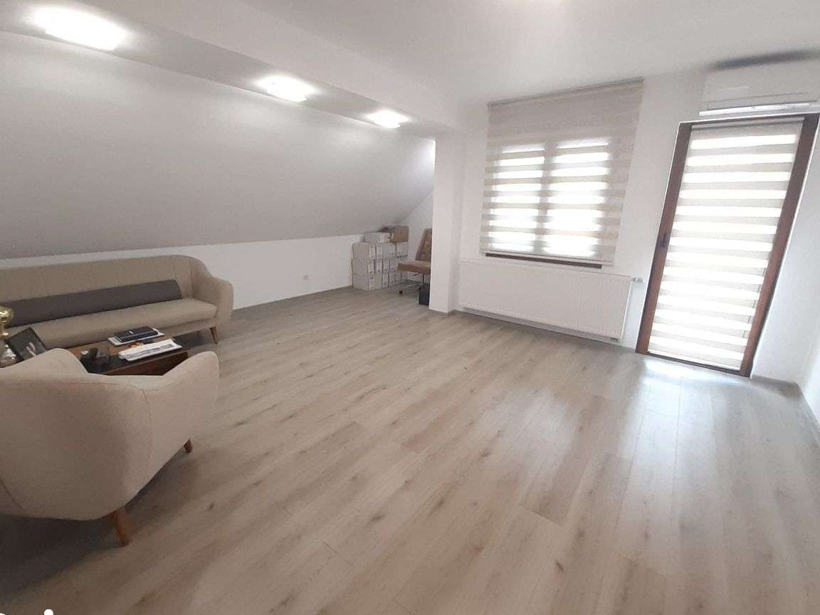 Spatiu birou clasa A, 120 mp, zona Gusterita