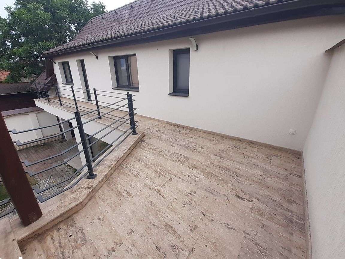 Spatiu birou clasa A, 120 mp, zona Gusterita