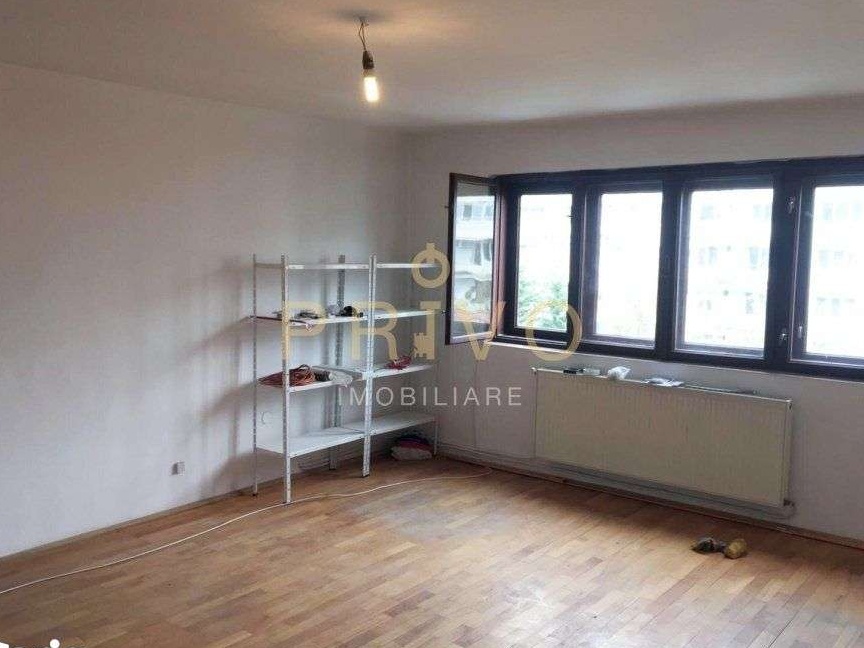 Spatiu birouri 1 camera 33 mp zona str. Donath