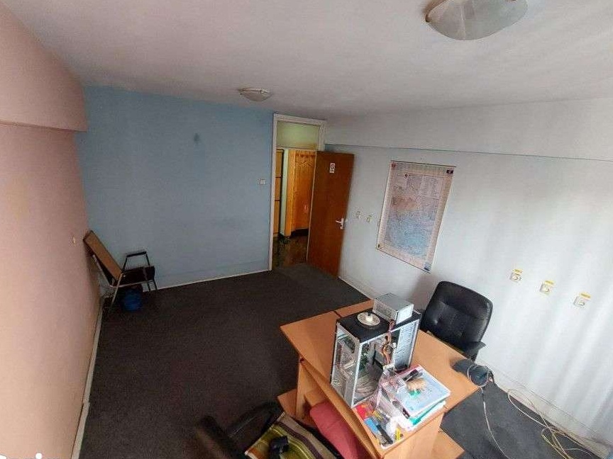 Spatiu birouri, zona ultracentrala, langa Palatul de Justitie, etajul