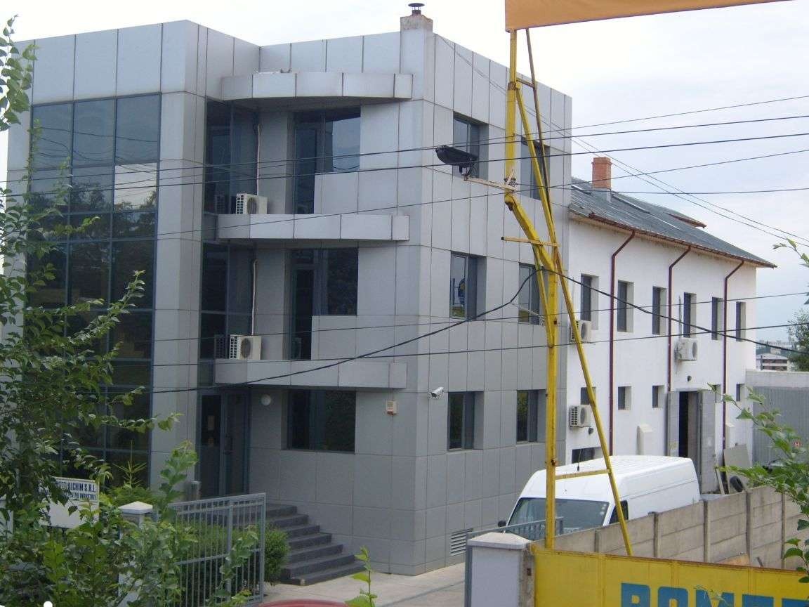 Spatiu Comercial, 1 000 m²,