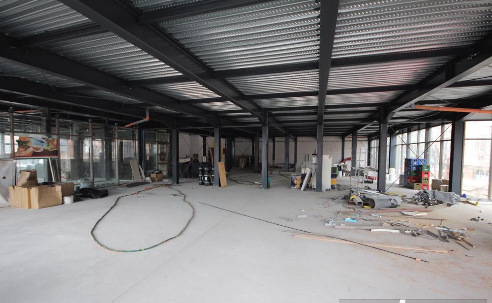 Spațiu comercial - 1.000 mp de închiriat