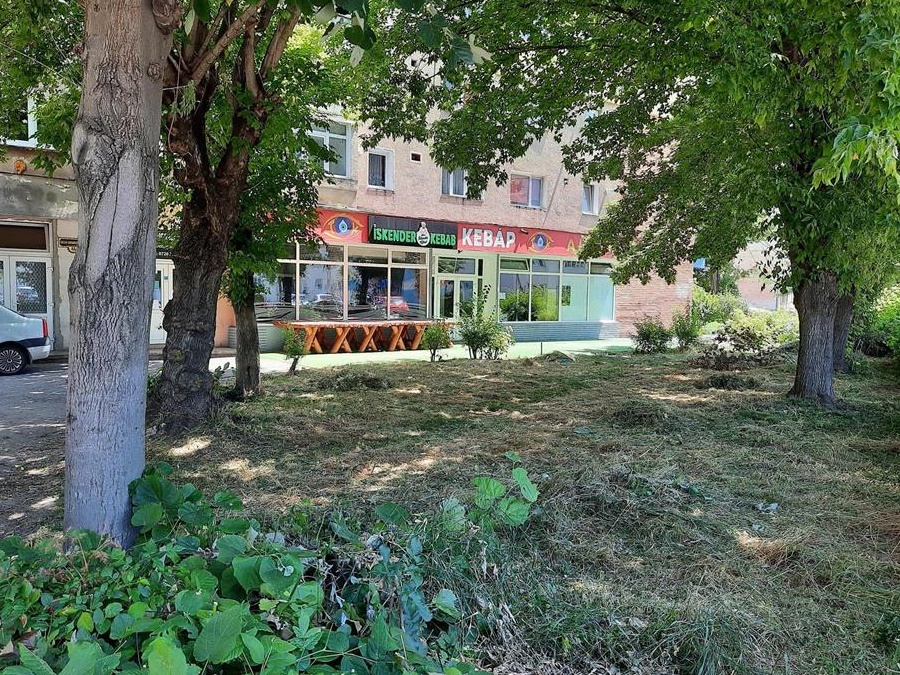 Spațiu comercial 160 Mp+Terasă 100Mp,Reșița,Calea Caransebeșului 4