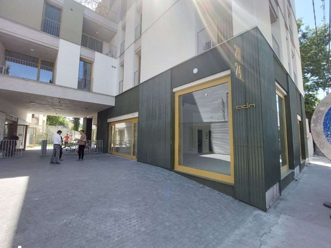 Spatiu Comercial 213MP-Vitrina 28MP | Victoriei-Moxa-Str Occidentului