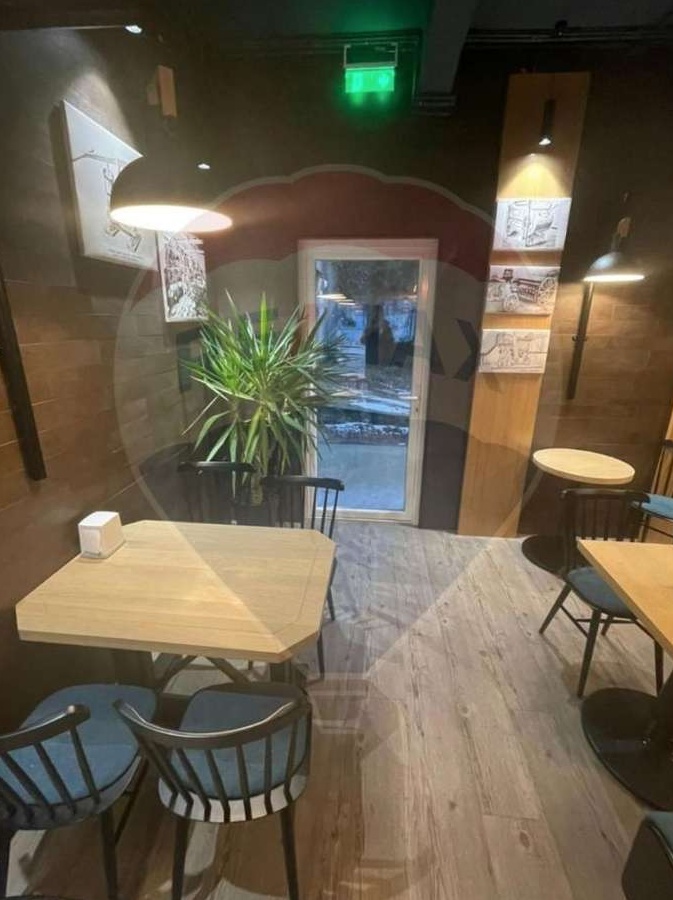 Spatiu comercial 52 mp vanzare in Casă / Vilă, Sibiu, Orasul de Jos