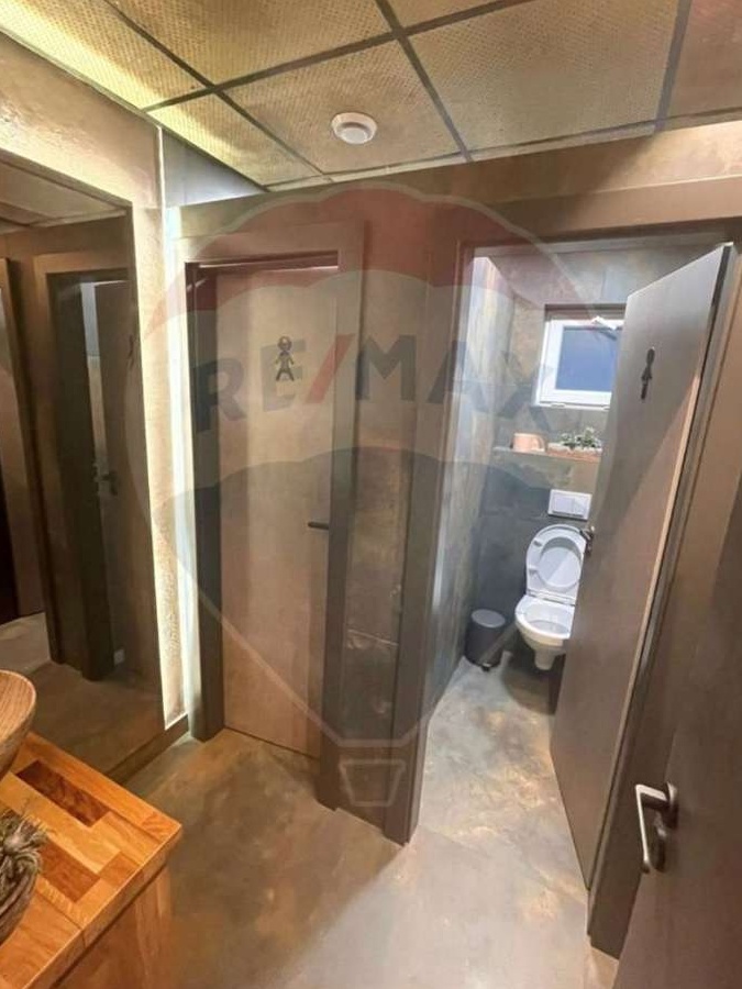 Spatiu comercial 52 mp vanzare in Casă / Vilă, Sibiu, Orasul de Jos