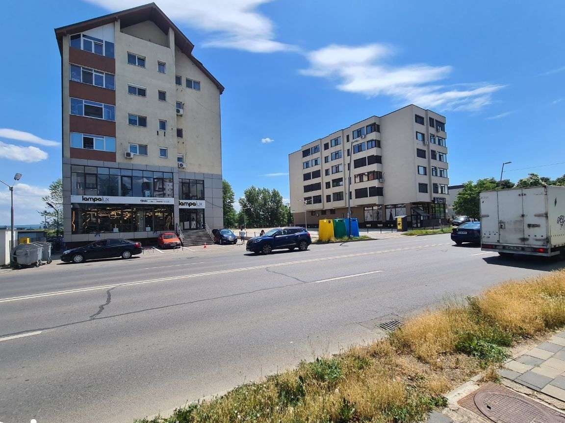 Spatiu Comercial 65 mp, duplex, Cora . Bacau