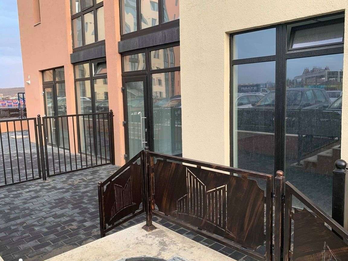 Spatiu Comercial-Cartierul visoianu/74000 euro