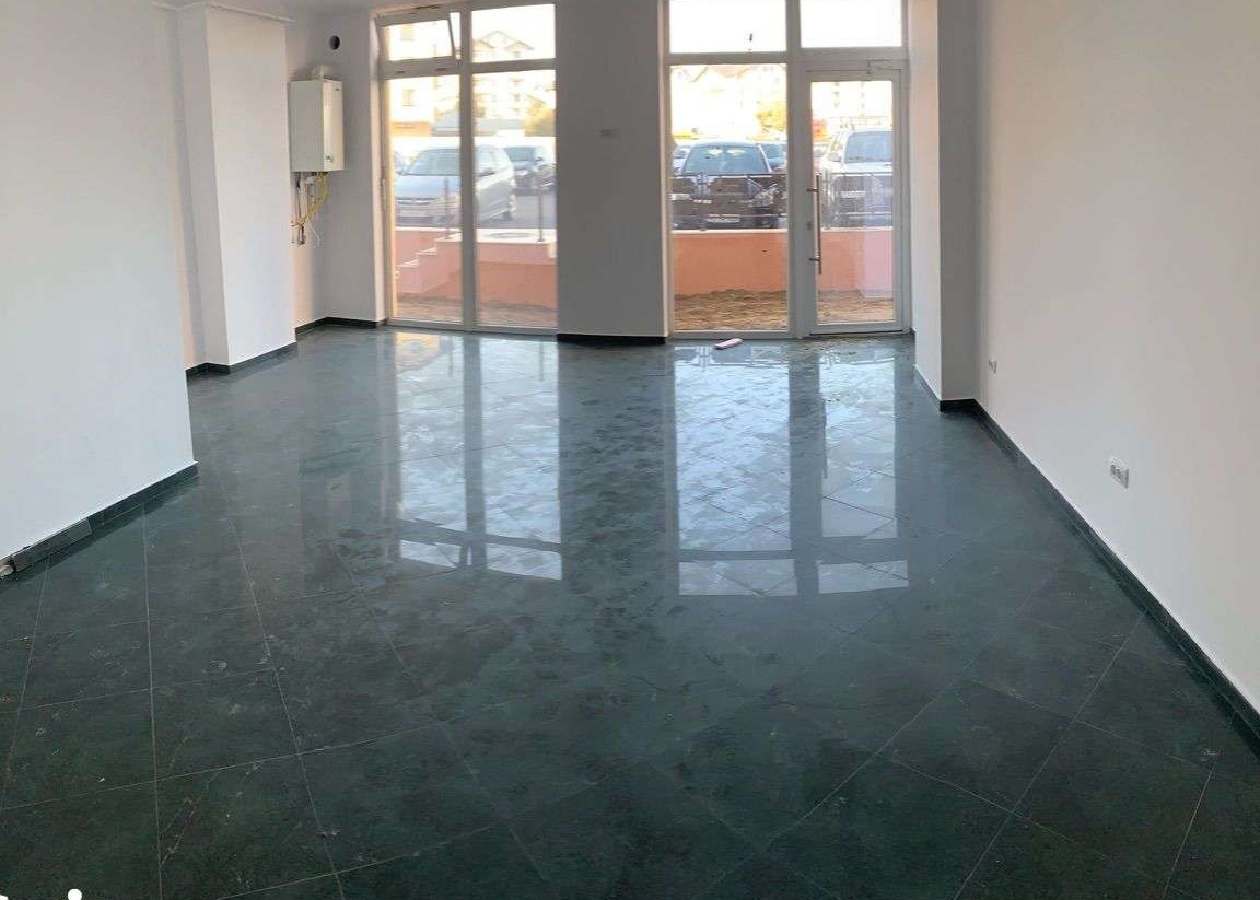 Spatiu Comercial-Cartierul visoianu/74000 euro