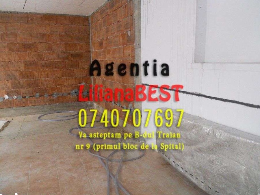 Spatiu comercial cu apartament
