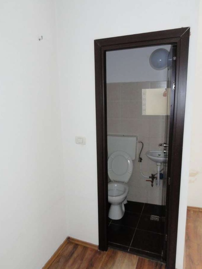 Spatiu comercial cu vitrina langa Piata Avram Iancu
