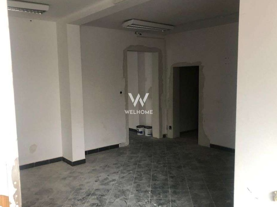 Spatiu comercial cu vitrina/226mp in Valea Aurie , Sibiu