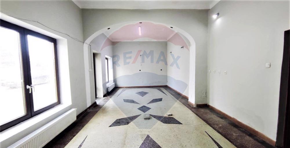 Spațiu comercial de 61 mp de închiriat în zona Garii