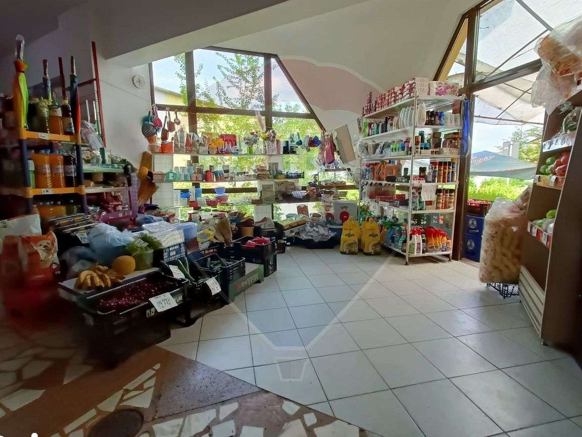 Spatiu comercial de inchiriat în zona Triaj COMISION 0%