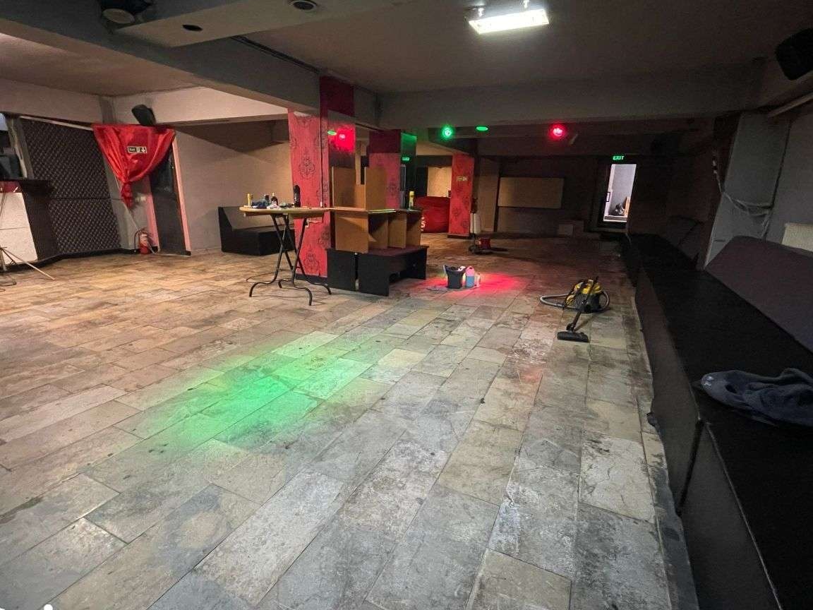 Spatiu Comercial , Demisol , 250 mp, cartierul MARASTI, zona FARMEC