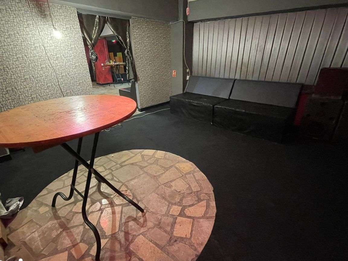 Spatiu Comercial , Demisol , 250 mp, cartierul MARASTI, zona FARMEC