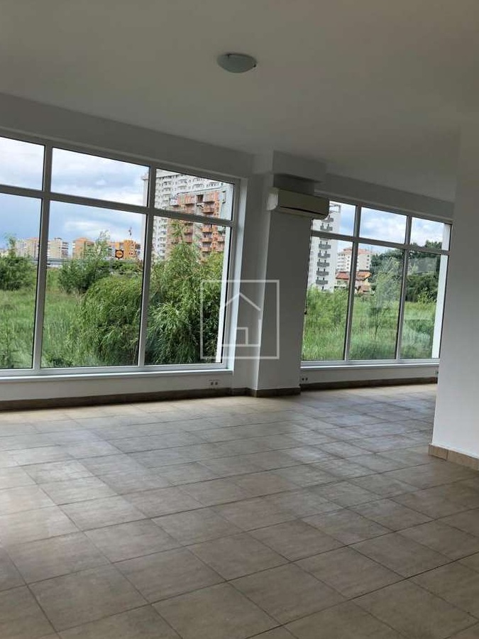 Spatiu comercial Doamna Stanca