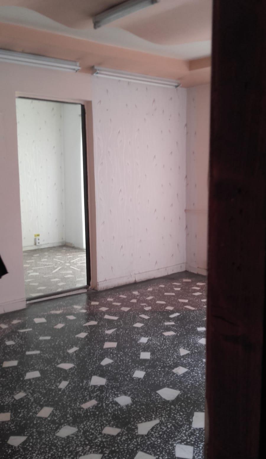 Spatiu comercial Martirilor artera 50 mp langa piata