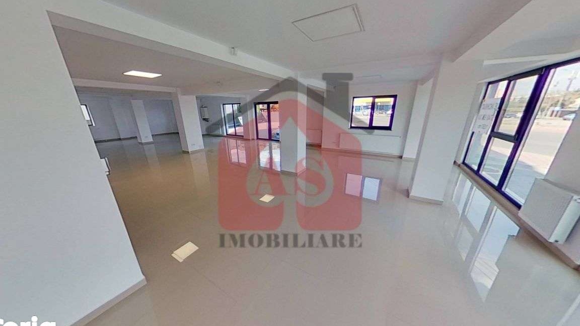 Spatiu comercial open space 150 mp - parter  - cladire noua