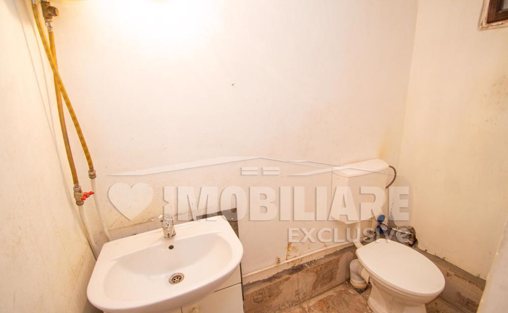 Spatiu comercial, posibilitate sediu firma - Micalaca, Arad