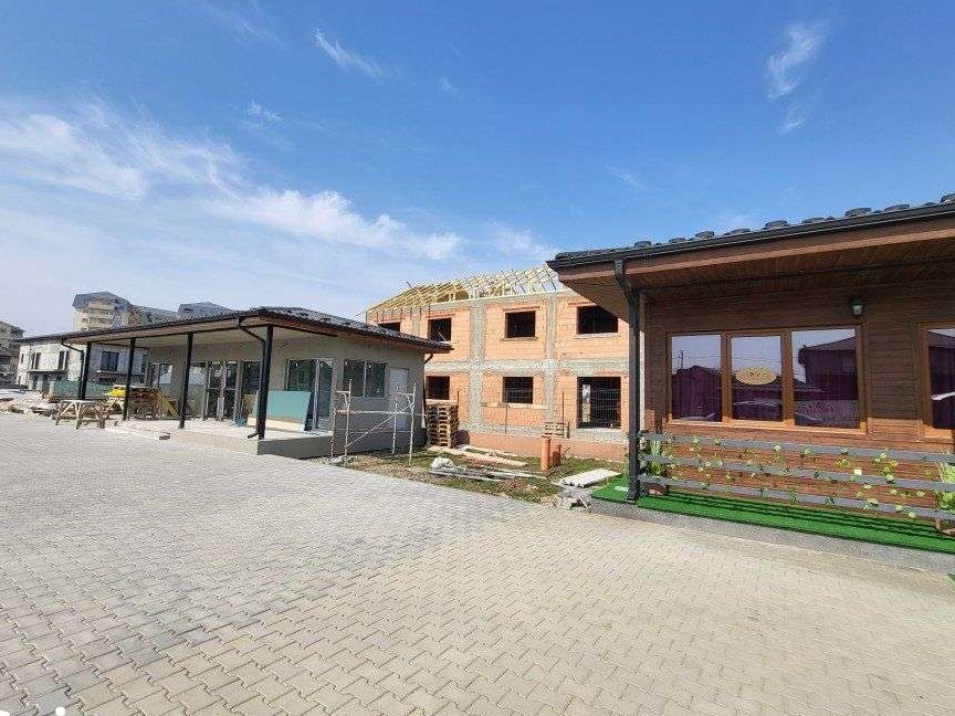 SPATIU COMERCIAL PRIMA INCHIRIERE LANGA MAEGA IN SPATE LA LEROY