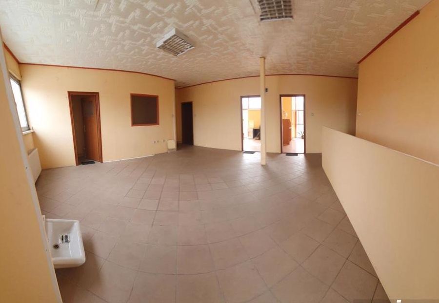 Spatiu comercial spre vanzare, trafic pietonal intens