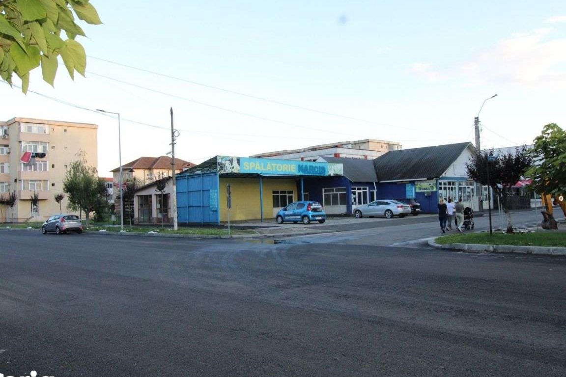 Spatiu comercial strada Jiului Rovinari