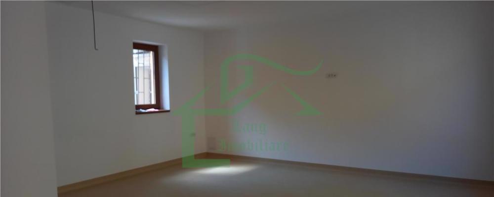 Spatiu Comercial Ultracentral cu parcare proprie