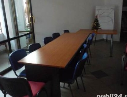 Spatiu comercial ultracentral ( poate fi folosit si ca spatiu de locuit )
