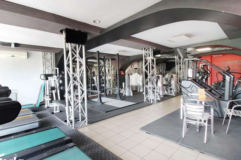 Spatiu comercial ultracentral|multifunctional650 mp|Zona 0