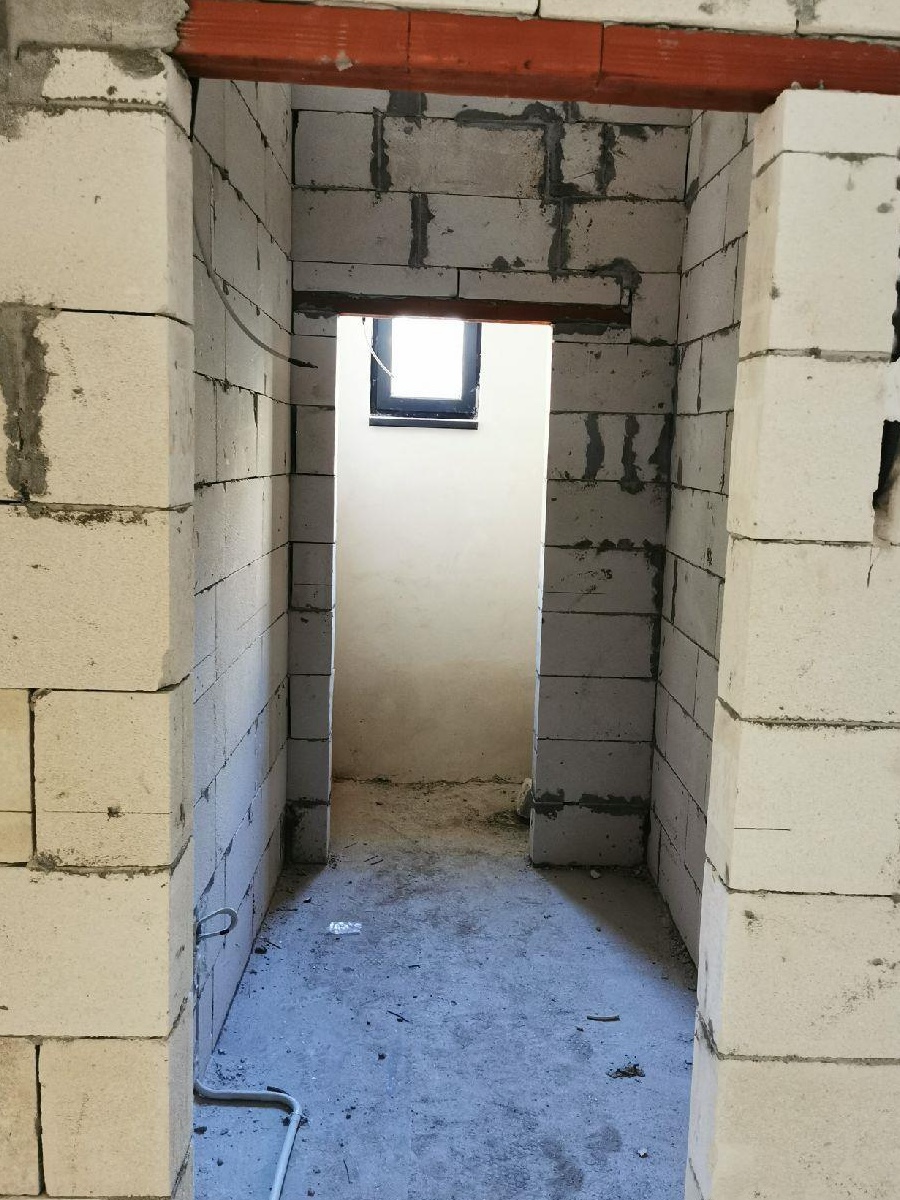 Spațiu comercial Valea Aurie 270m2
