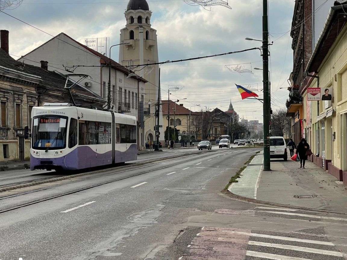 Spatiu comercial VITRAT | 65 mp | Vitrina 6.7 m | P-ta Maria | Com 0%