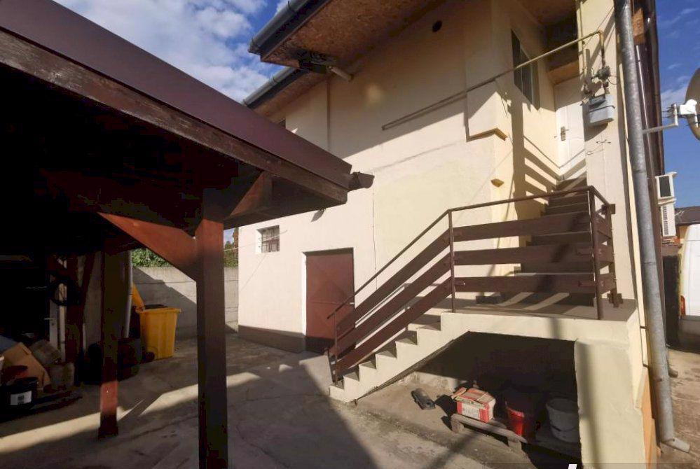 Spatiu comercial zona Lipovei