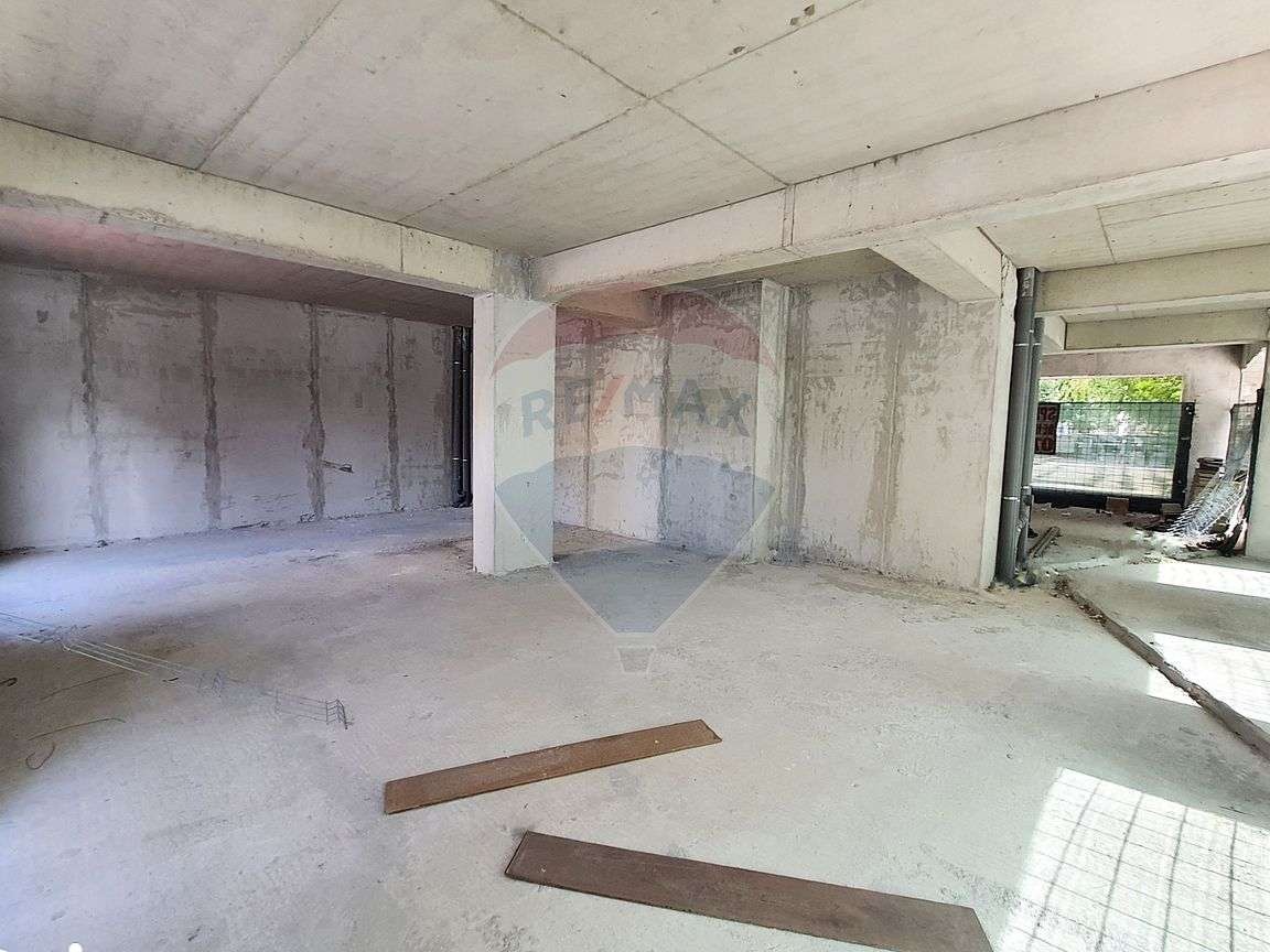 Spațiu comercial zona Vitan