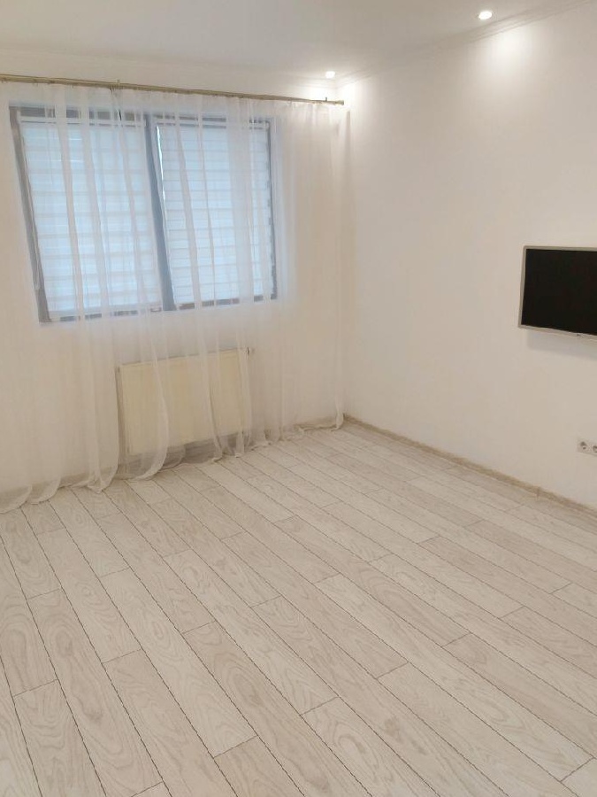 Spatiu comercial/birou/cabinet/salon