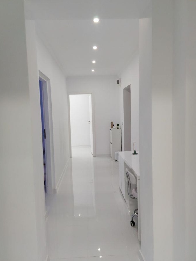 Spatiu comercial/birou/cabinet/salon