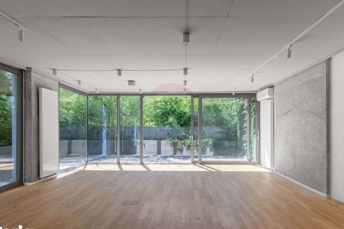 Spațiu comercial/birouri de 102.08mp de închiriat în zona Timpuri Noi