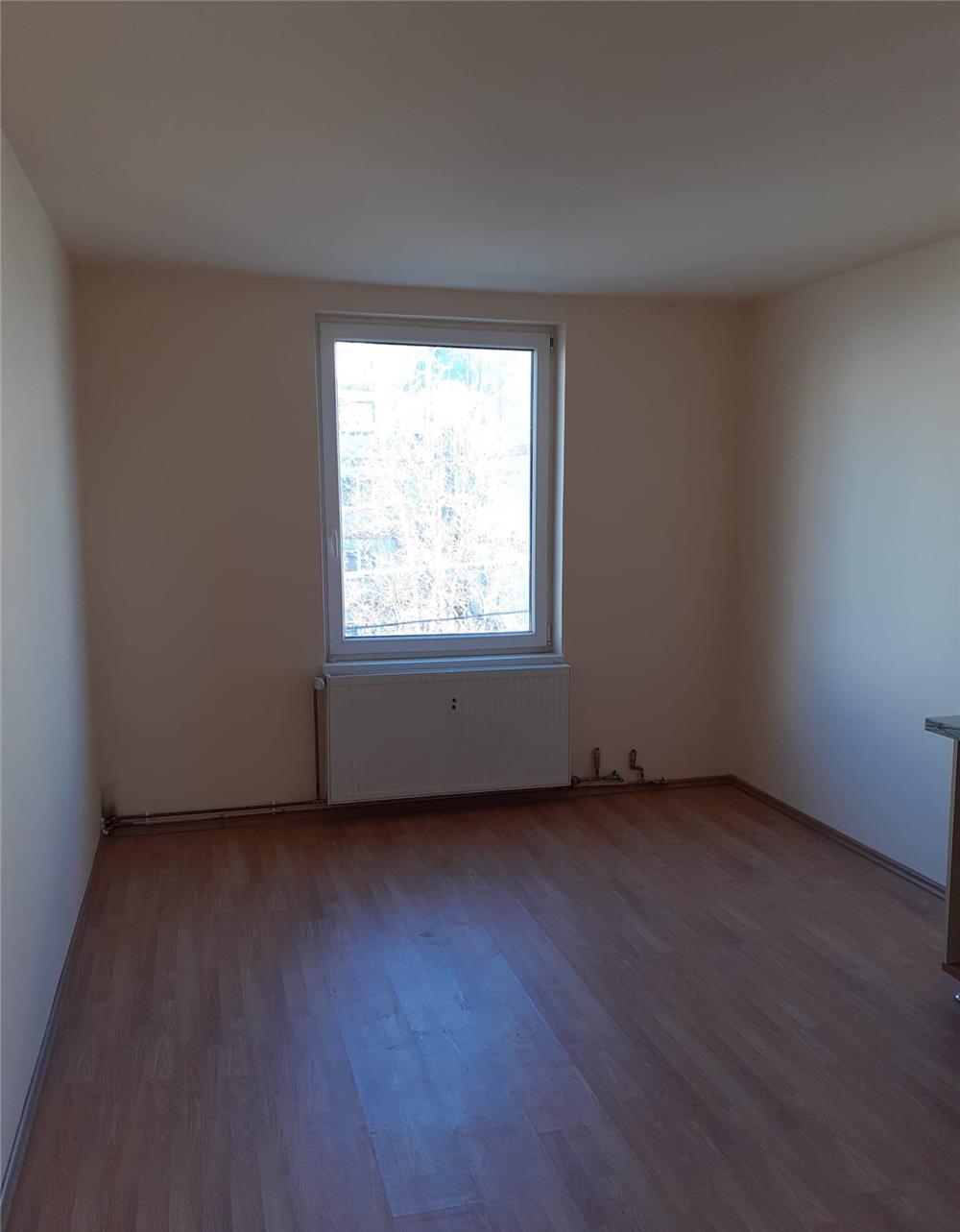 Spatiu de birou str Mures