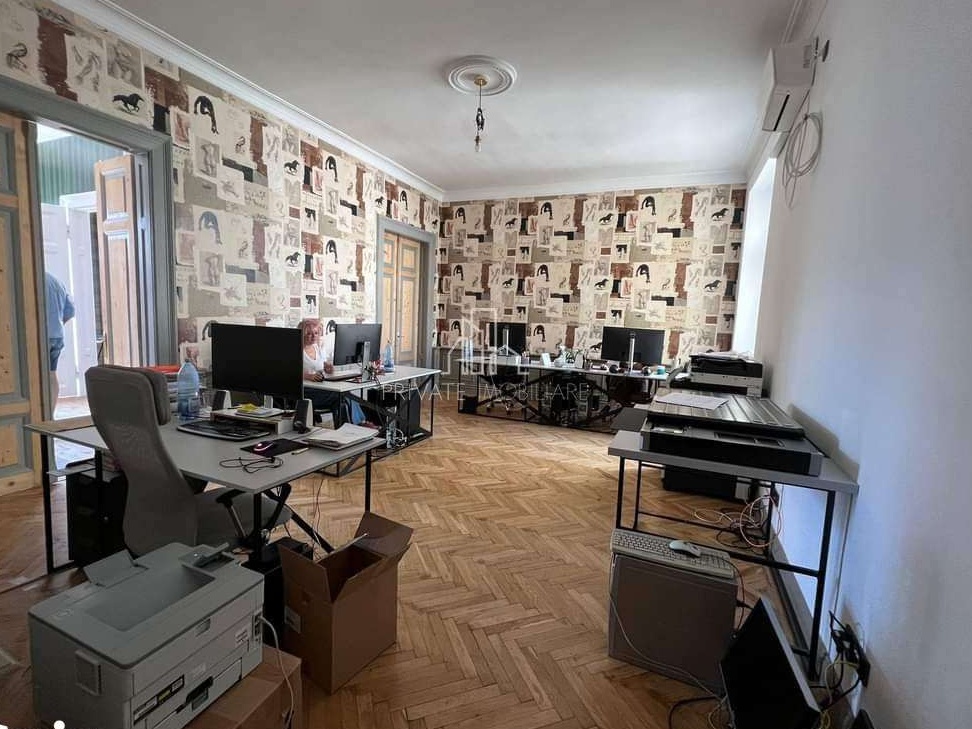 Spatiu de Birouri 130 Mp, Piata Trandafirilor, Ultracentral,