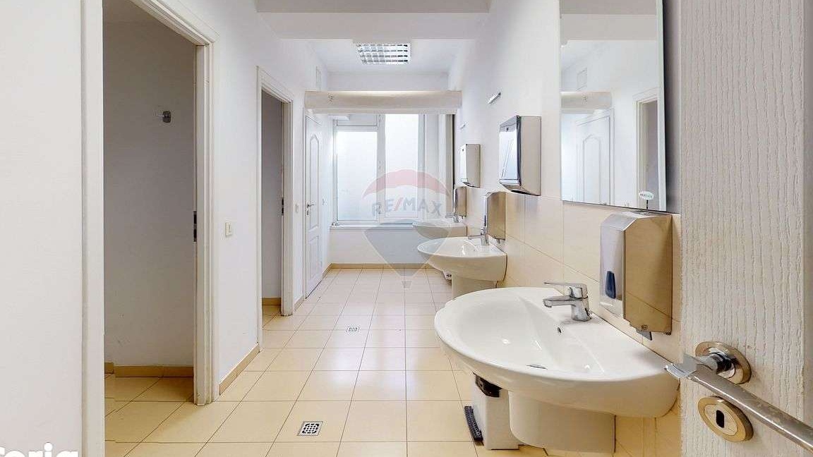Spațiu de birouri de vanzare/inchiriat in Bdul Basarabiei