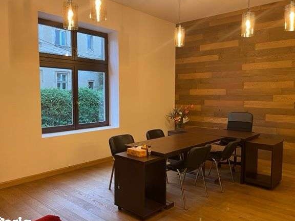 Spatiu de birouri, Zona Centrala cu spatii de parcare