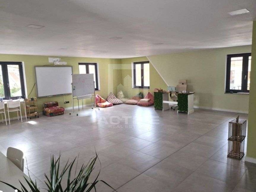 Spatiu de birouri - zona semicentrala