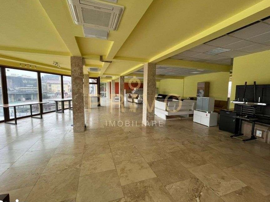 Spatiu de birouri/comercial superb, 380mp, zona str. Frunzisului
