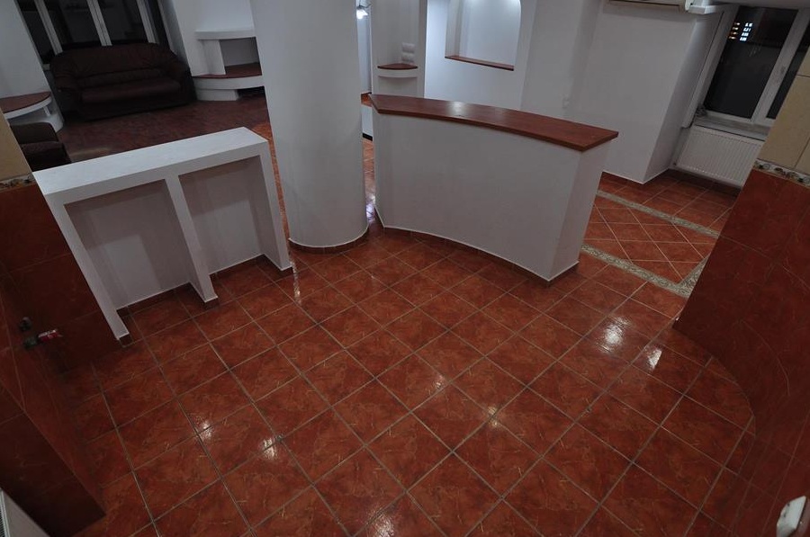 Spatiu de inchiriat 120mp.birouri/comercial/cabinete ( Octav Băncilă ) 10 eur+TVA