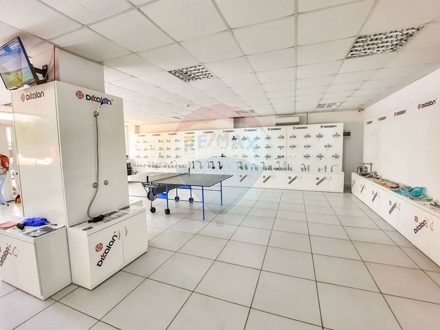 Spatiu industrial 1700 mp cu showroom - hala monolit din beton armat