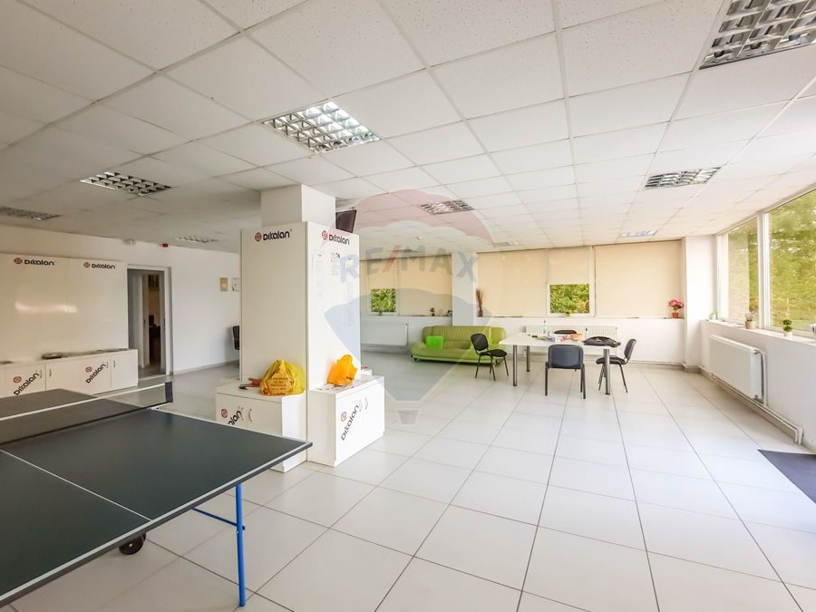 Spatiu industrial 1700 mp cu showroom - hala monolit din beton armat